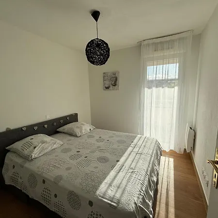Apartman Location D'un Superbe Avec Piscine